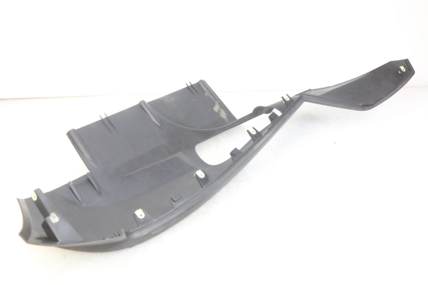 photo de FALDóN IZQUIERDO PEUGEOT SATELIS 125 (2006 - 2009) - Otra perspectiva