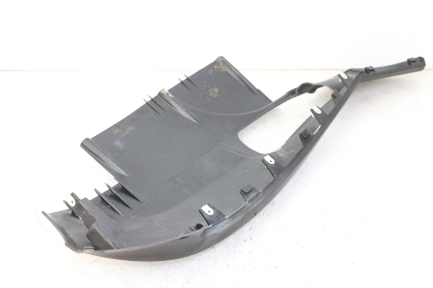 photo de BAJO CARENADO IZQUIERDA PEUGEOT SATELIS 125 (2013 - 2018) - Detalle de la pieza