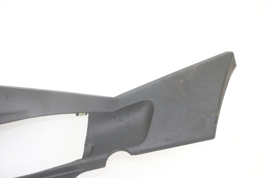 photo de BAJO CARENADO IZQUIERDA PEUGEOT SATELIS 125 (2013 - 2018) - Características distintivas