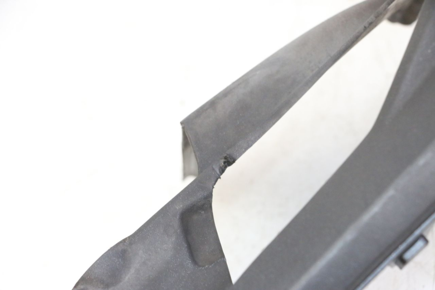 photo de BAJO CARENADO IZQUIERDA PEUGEOT SATELIS 125 (2013 - 2018) - Zoom estado de uso