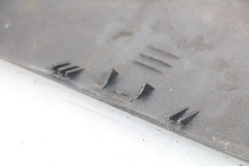 photo de BAJO CARENADO IZQUIERDA MBK SKYLINER 125 (2004 - 2007) - Zoom estado de uso