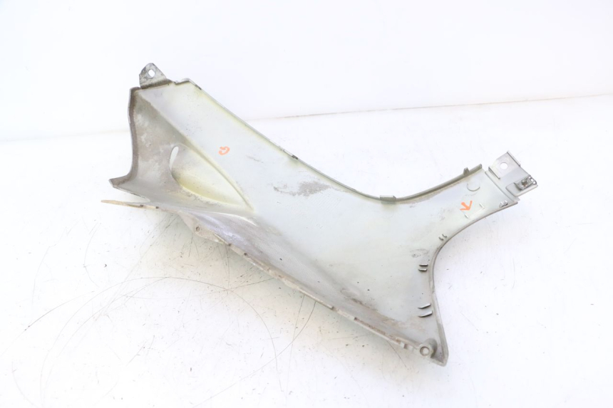 photo de BAJO CARENADO IZQUIERDA PEUGEOT SPEEDFIGHT LC 50 (1996 - 2002) - Primer plano de alta resolución