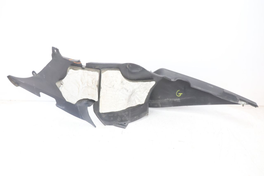 photo de BAJO CARENADO IZQUIERDA CAN-AM SPYDER RS 1000 (2008 - 2012) - Primer plano técnico