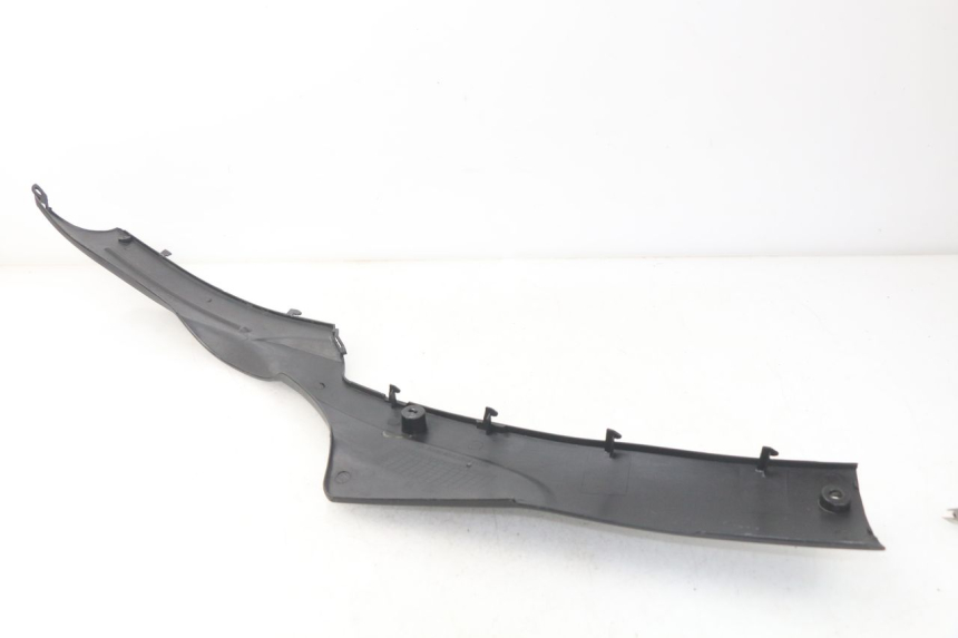 photo de BAJO CARENADO IZQUIERDA FYM STRADA 50 (2007 - 2014) - Otra perspectiva