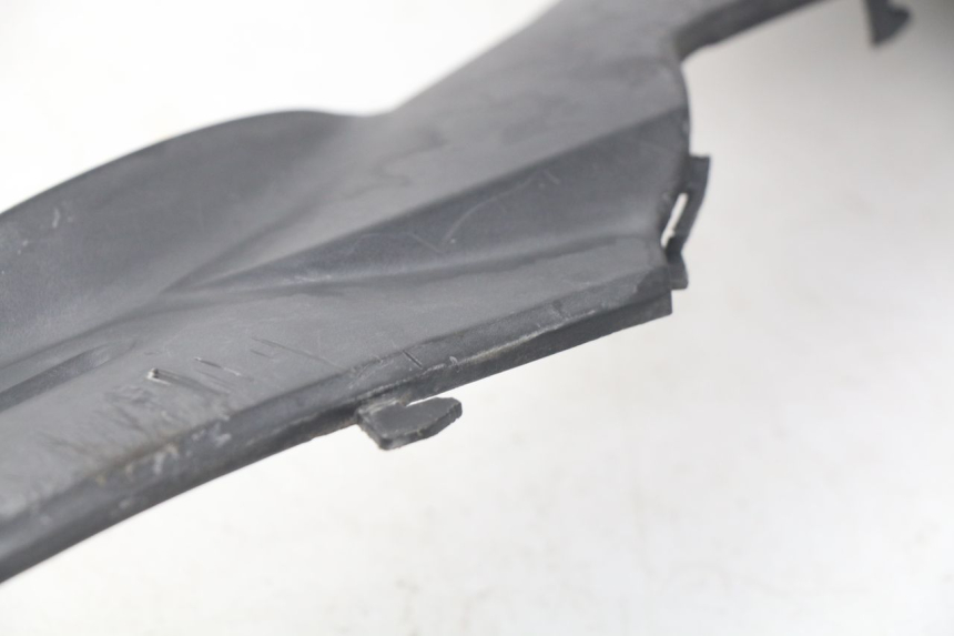 photo de BAJO CARENADO IZQUIERDA FYM STRADA 50 (2007 - 2014) - Primer plano técnico