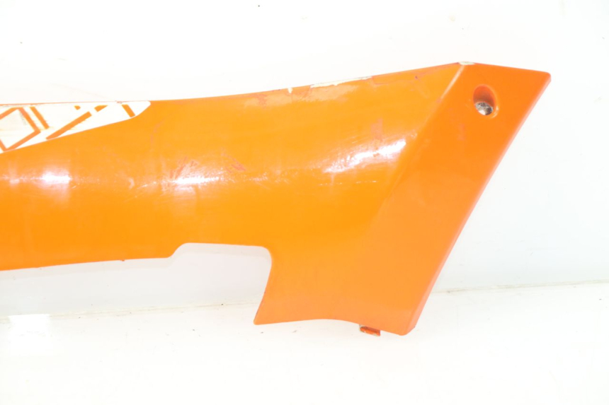 photo de BAJO CARENADO IZQUIERDA PEUGEOT STREETZONE 2T 50 (2014 - 2019) - Primer plano técnico