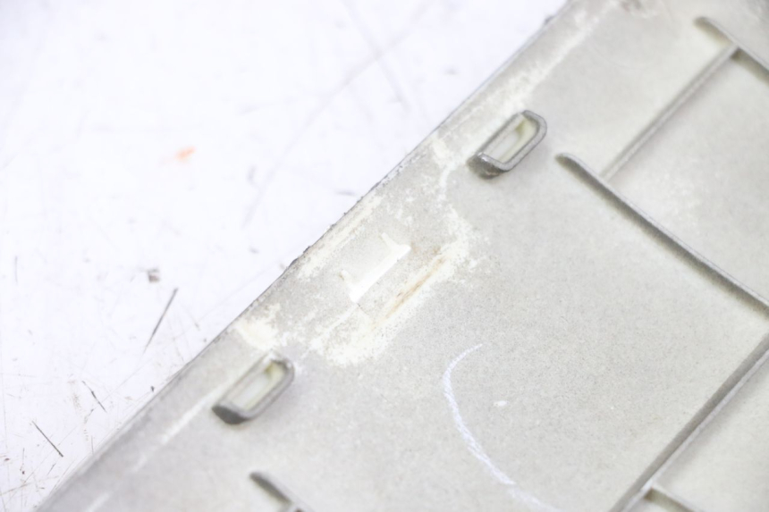 photo de BAJO CARENADO IZQUIERDA PEUGEOT STREETZONE I NAKED 2T 50 (2018 - 2020) - Detalle de la pieza