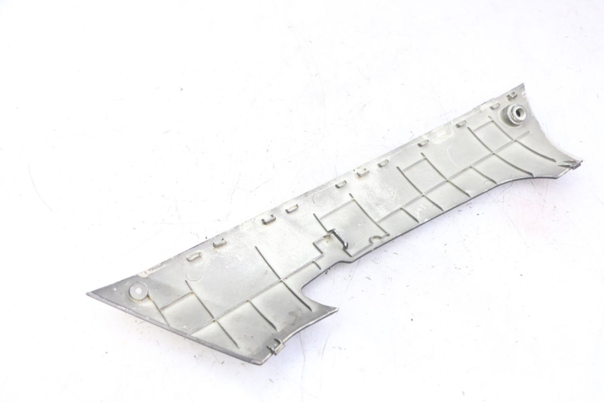 photo de BAJO CARENADO IZQUIERDA PEUGEOT STREETZONE I NAKED 2T 50 (2018 - 2020) - Zoom estado de uso