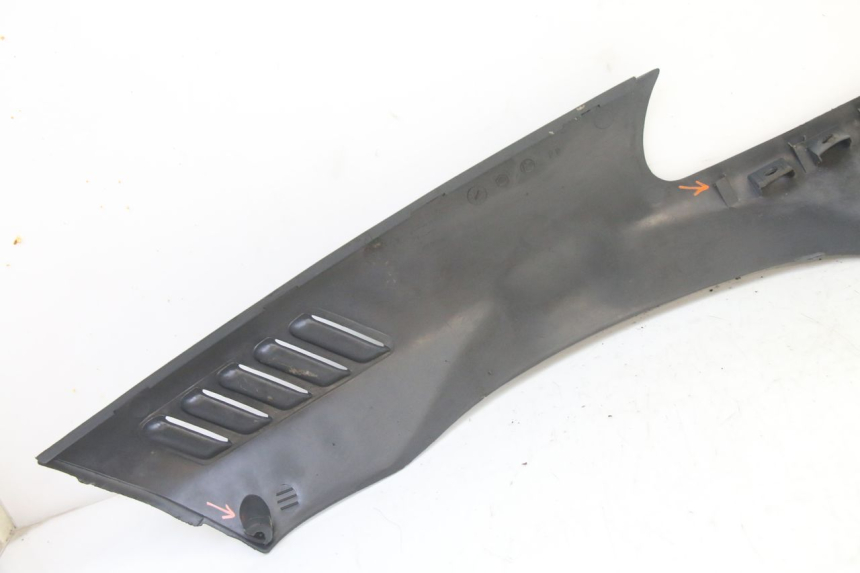 photo de BAJO CARENADO IZQUIERDA PIAGGIO SUPER LX 125 (2000 - 2003) - Vista general del producto