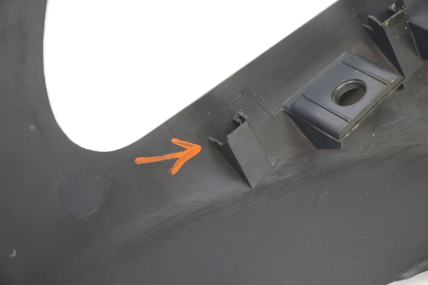 photo de BAJO CARENADO IZQUIERDA PIAGGIO SUPER LX 125 (2000 - 2003) - Recambio usado revisado