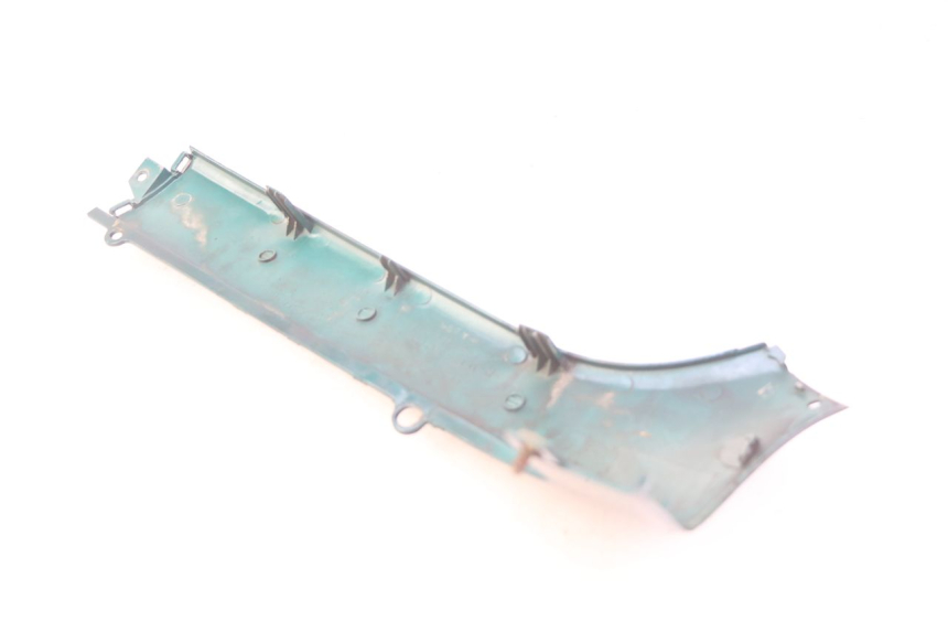 photo de BAJO DE CAJA IZQUIERDA PEUGEOT SV 125 (1991 - 1994) - Otra perspectiva