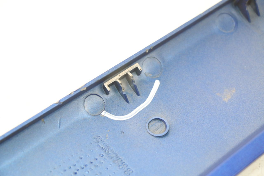 photo de BAJO CARENADO IZQUIERDA PEUGEOT SV 80 (1993 - 1997) - Vista general del producto