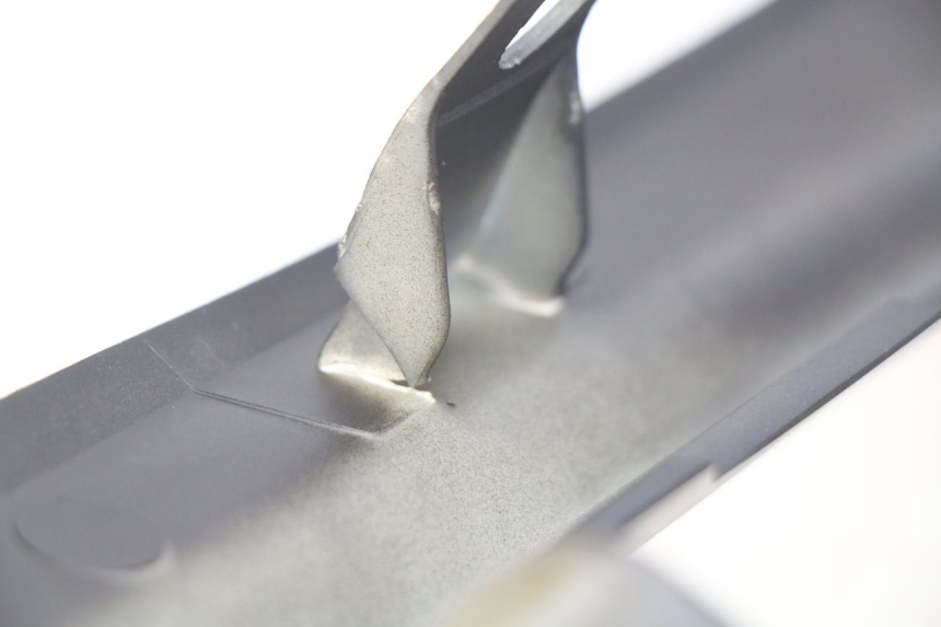 photo de FALDóN IZQUIERDO APRILIA SXR 50 (2021 - 2023) - Primer plano técnico