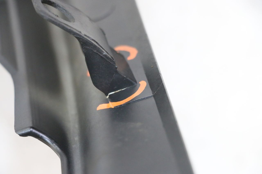 photo de FALDóN IZQUIERDO APRILIA SXR 50 (2021 - 2023) - Otra perspectiva