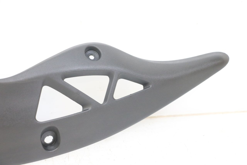 photo de BAJO DE CAJA IZQUIERDA KAWASAKI VERSYS ABS 650 (2015 - 2018) - Detalles de los puntos de fijación