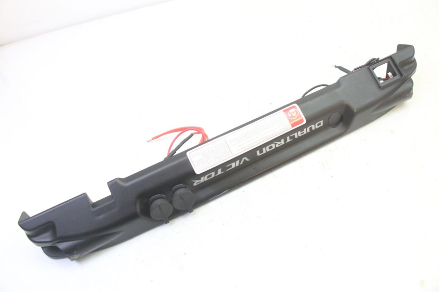 photo de BAJO DE CAJA IZQUIERDO DUALTRON VICTOR LIMITED 1 - Estado de la superficie y material