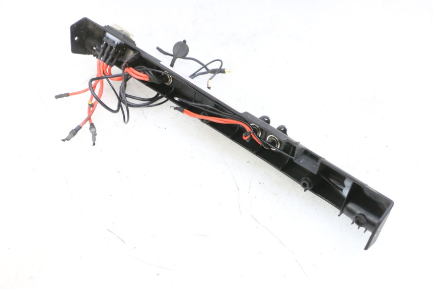 photo de BAJO DE CAJA IZQUIERDO DUALTRON VICTOR LIMITED 1 - Primer plano técnico