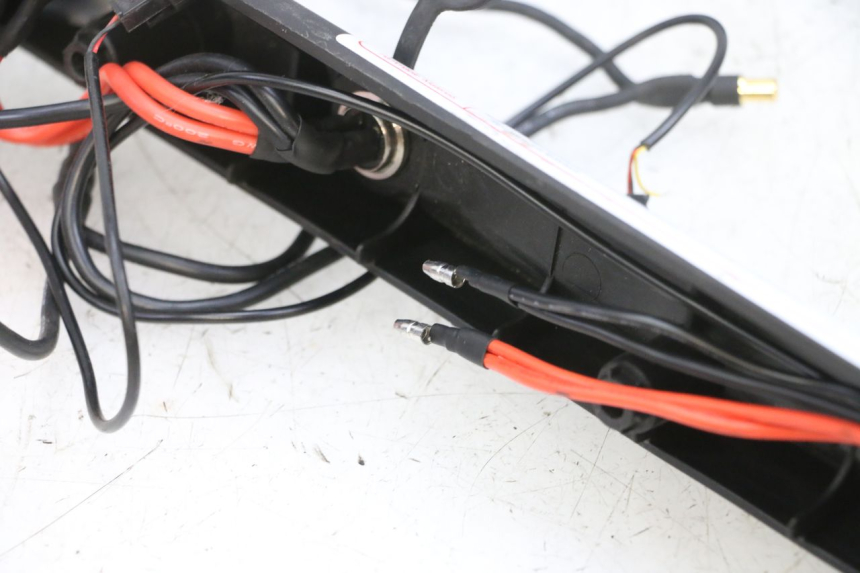 photo de BAJO DE CAJA IZQUIERDO DUALTRON VICTOR LIMITED 1 - Vista general del producto