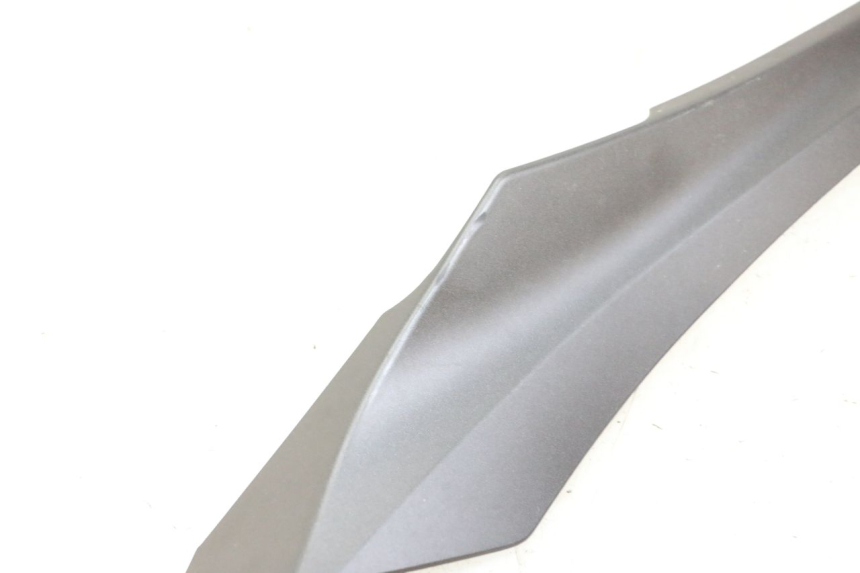 photo de BAJO CARENADO IZQUIERDA YAMAHA XMAX X-MAX 125 (2021 - 2025) - Estado de la superficie y material