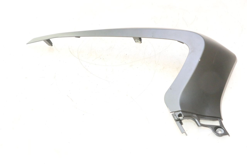 photo de BAJO CARENADO IZQUIERDA YAMAHA X-MAX XMAX 125 (2010 - 2013) - Zoom estado de uso