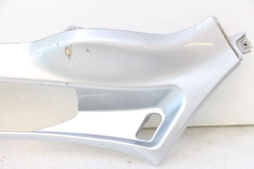 photo de BAJO CARENADO IZQUIERDA PIAGGIO X8 STREET 125 (2006 - 2007) - Primer plano técnico