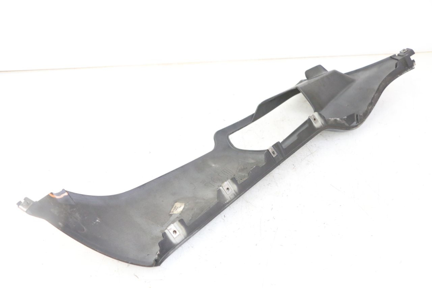 photo de FALDóN IZQUIERDO PIAGGIO XEVO - X EVO 125 (2007 - 2017) - Otra perspectiva