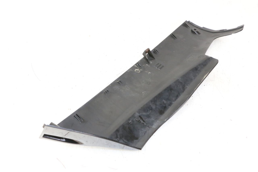 photo de BAJO CARENADO IZQUIERDA YAMAHA YP MAJESTY 125 (2007 - 2010) - Detalle de la pieza