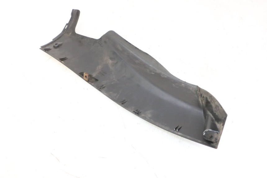 photo de BAJO CARENADO IZQUIERDA YAMAHA YP MAJESTY 125 (2007 - 2010) - Estado de la superficie y material