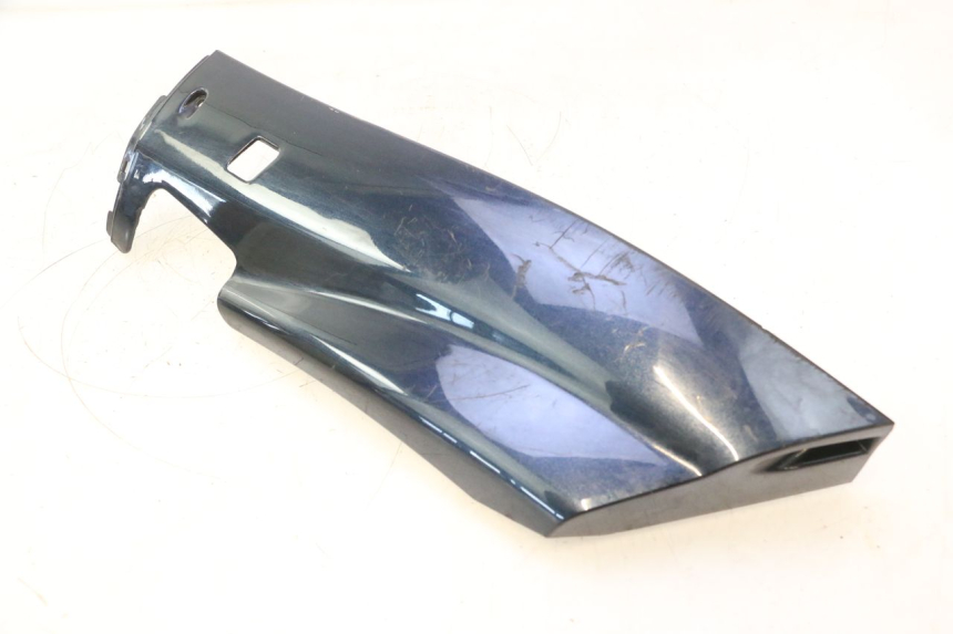 photo de BAJO CARENADO IZQUIERDA YAMAHA YP MAJESTY 125 (1998 - 2001) - Zoom sobre los componentes