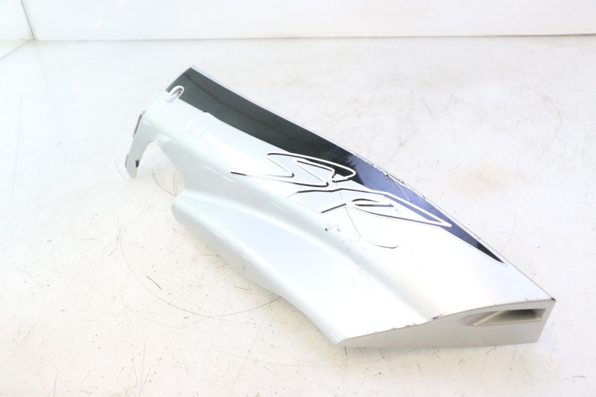 photo de BAJO CARENADO IZQUIERDA YAMAHA YP MAJESTY 125 (2002 - 2006) - Estado de la superficie y material