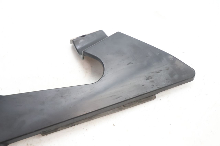 photo de BAJO CARENADO SUZUKI GSR 600 (2005 - 2012) - Zoom estado de uso