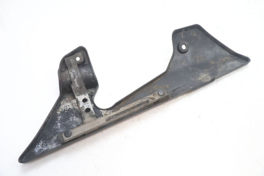 photo de BAJO CARENADO SUZUKI GSR 600 (2005 - 2012) - Primer plano técnico