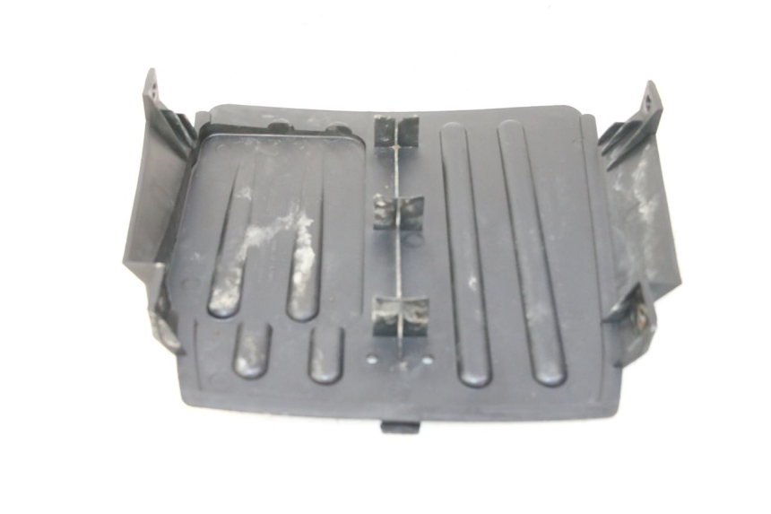 photo de BAJO CARENADO DAELIM HISTORY 125 (2001 - 2002) - Detalle de la pieza