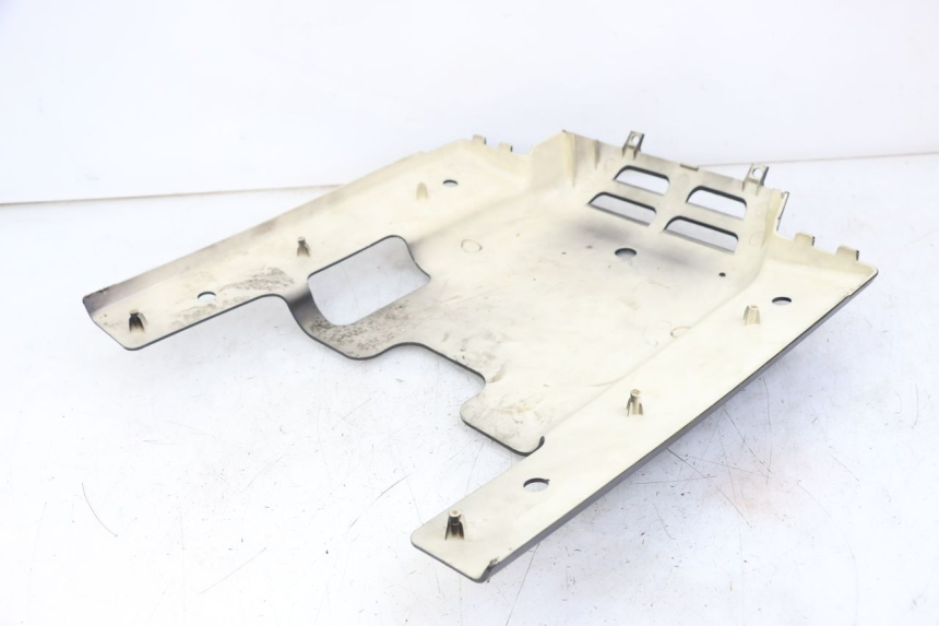 photo de BAJO CARENADO JM MOTORS VX 125 (2022 - 2025) - Primer plano técnico