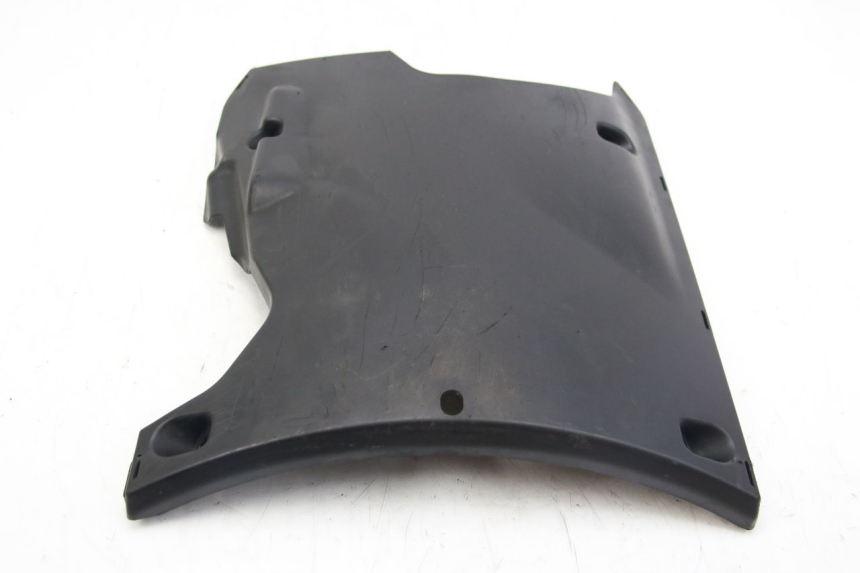 photo de BAJO DEL CHASIS PEUGEOT KISBEE 2T 50 (2018 - 2022) - Otra perspectiva