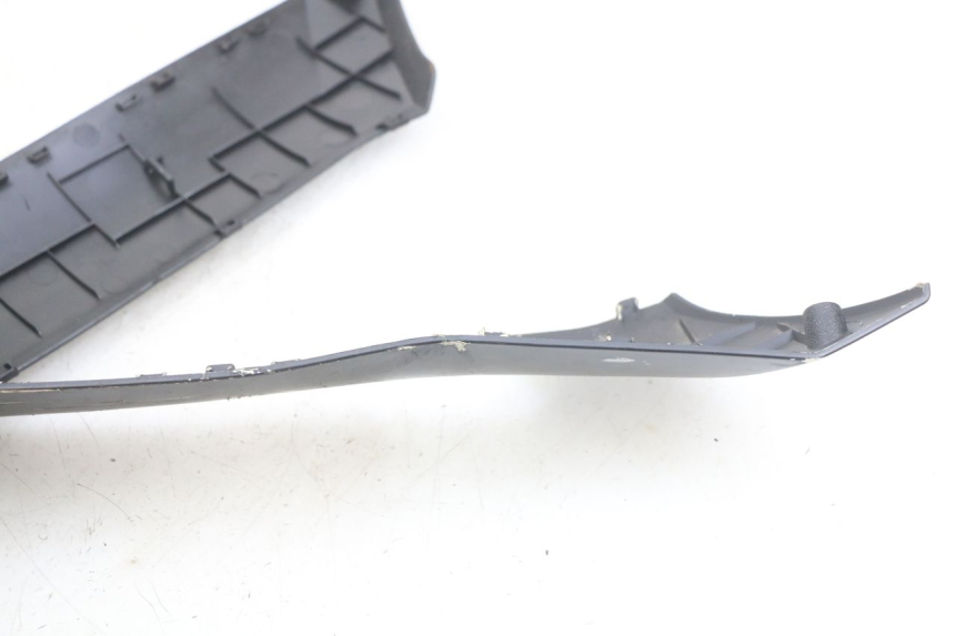 photo de FALDóN PEUGEOT KISBEE 2T 50 (2010 - 2017) - Zoom estado de uso