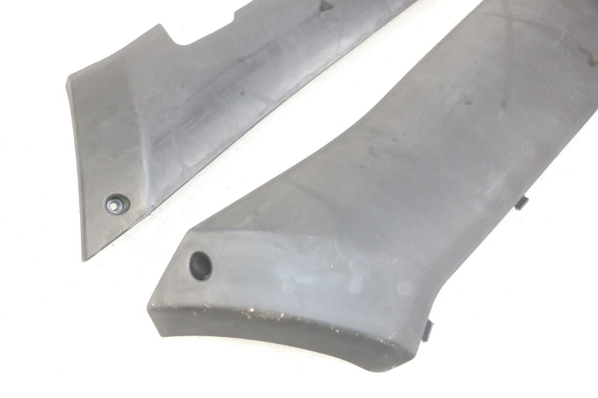 photo de FALDóN PEUGEOT KISBEE 2T 50 (2010 - 2017) - Zoom estado de uso