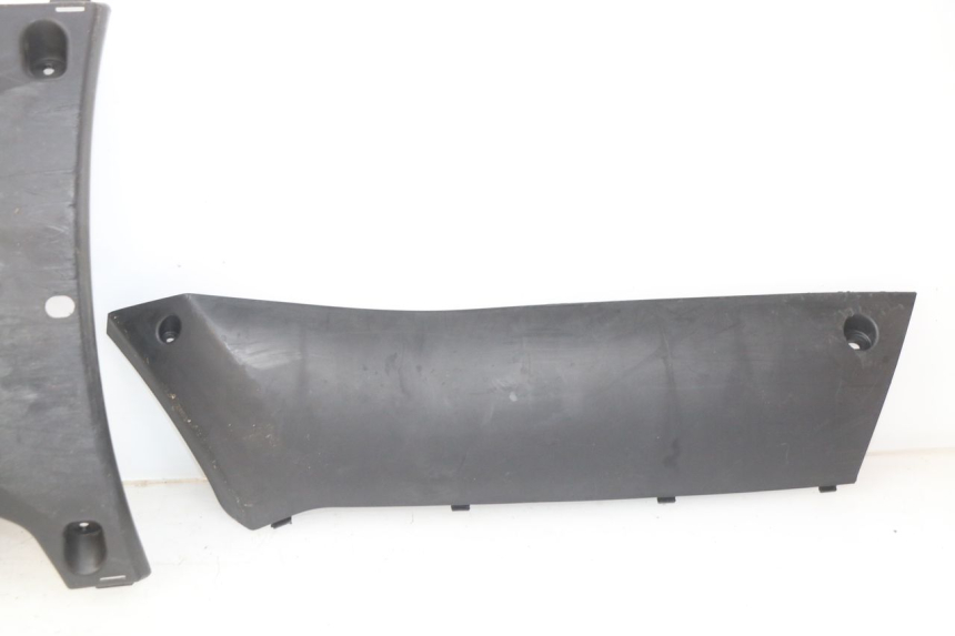 photo de FALDóN PEUGEOT KISBEE 2T 50 (2010 - 2017) - Recambio usado revisado