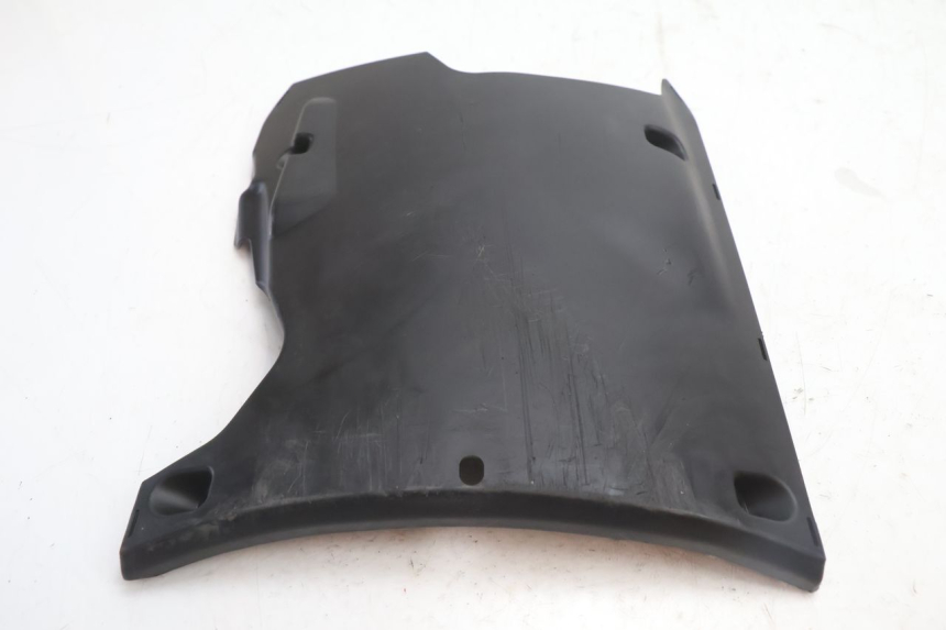photo de BAJO DEL CHASIS PEUGEOT KISBEE 2T 50 (2018 - 2022) - Zoom estado de uso