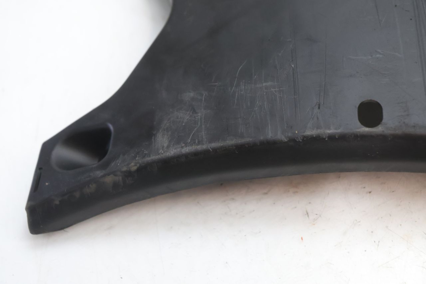 photo de BAJO DEL CHASIS PEUGEOT KISBEE 2T 50 (2018 - 2022) - Otra perspectiva