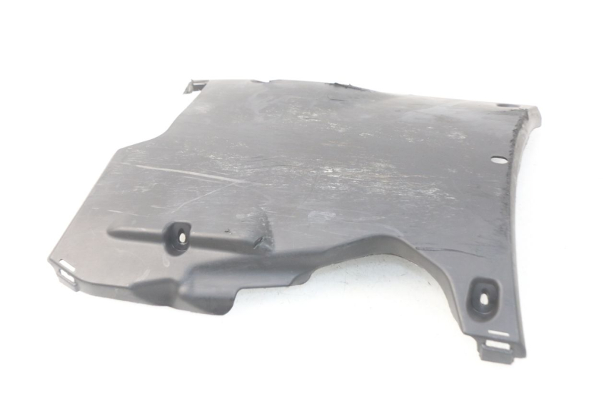 photo de BAJO DE CHASIS PEUGEOT KISBEE 4T 50 (2018 - 2022) - Primer plano técnico