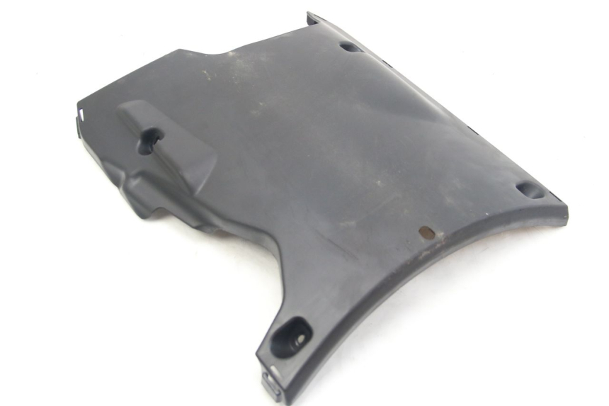 photo de BAJO DE CHASIS PEUGEOT KISBEE 4T 50 (2018 - 2022) - Detalle de la pieza