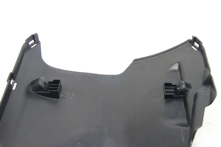 photo de BAJO DE CHASIS PEUGEOT KISBEE 4T 50 (2018 - 2022) - Detalles de los puntos de fijación