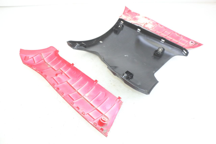 photo de BAJO DE CHASIS PEUGEOT KISBEE 4T 50 (2018 - 2022) - Detalles de los puntos de fijación