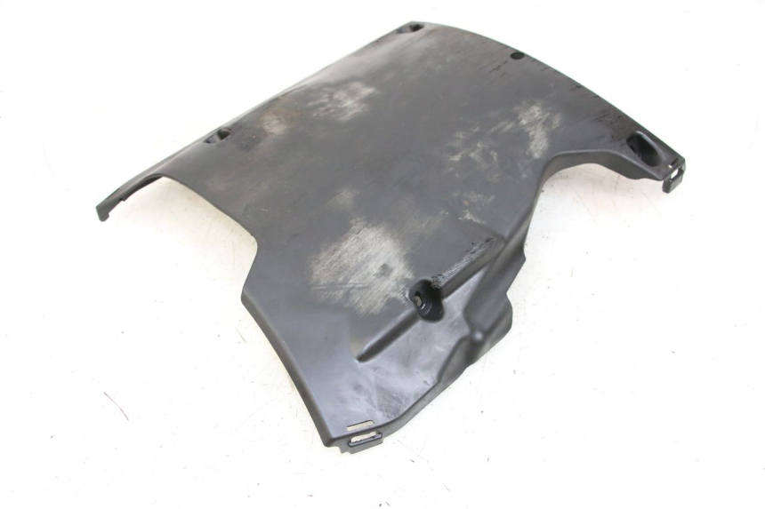 photo de BAJO DE CHASIS PEUGEOT KISBEE 4T 50 (2018 - 2022) - Primer plano técnico