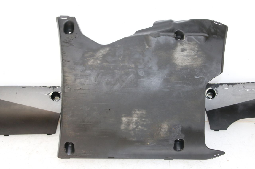 photo de BAJO DE CHASIS PEUGEOT KISBEE 4T 50 (2018 - 2022) - Vista general del producto