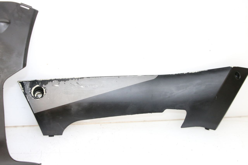 photo de BAJO DE CHASIS PEUGEOT KISBEE 4T 50 (2018 - 2022) - Detalles de los puntos de fijación