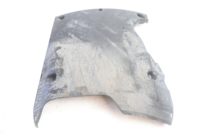 photo de BAJO DE CHASIS PEUGEOT KISBEE 4T 50 (2018 - 2022) - Detalle de la pieza