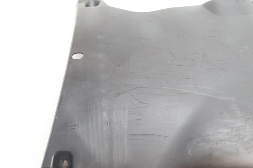 photo de BAJO CARENADO PEUGEOT KISBEE 4T 50 (2010 - 2017) - Detalle de la pieza