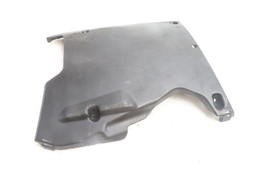 photo de BAJO CARENADO PEUGEOT KISBEE 4T 50 (2010 - 2017) - Otra perspectiva